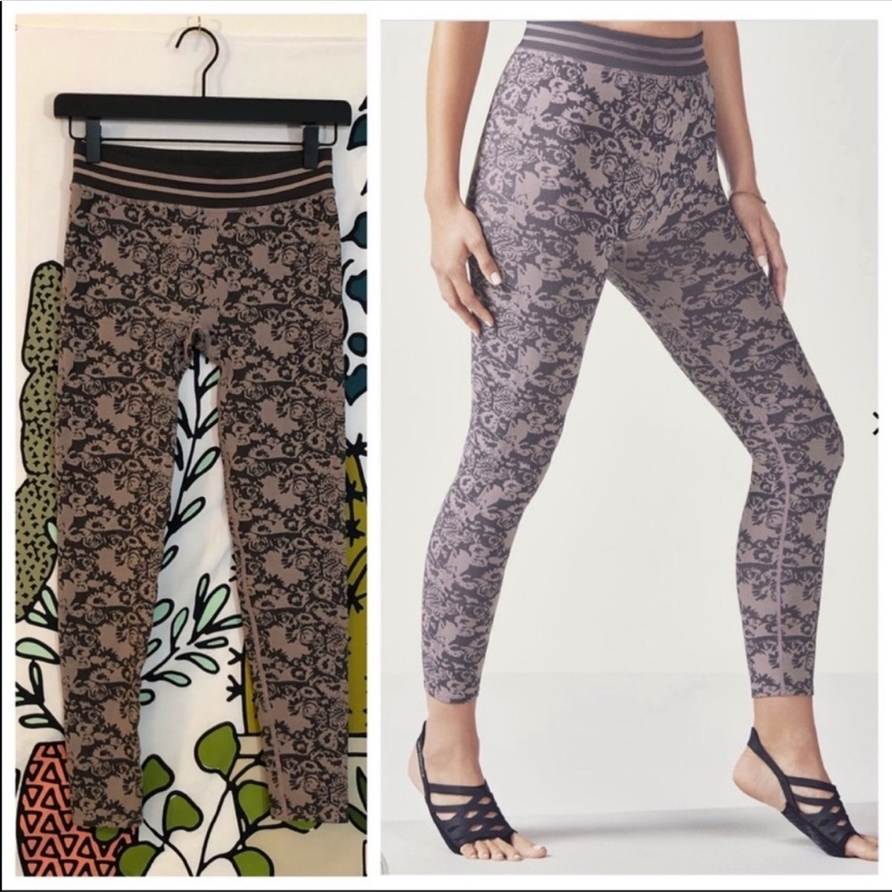 Fabletics Brynn Seamless Legging